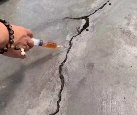 相山混凝土裂缝修补技术详解​